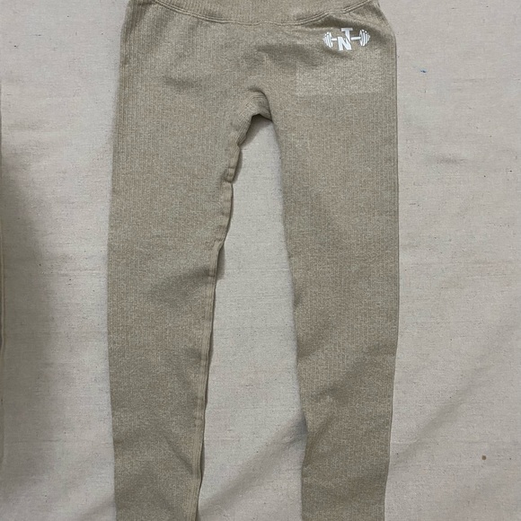 Activewear Gym Sports Bra Leggings Size Small Tan - Picture 3 of 3